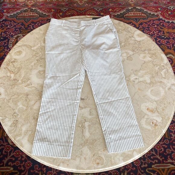 NWT Jules & Leopold Pinstripe Full On Slim Leg Capri Pants - Picture 9 of 13